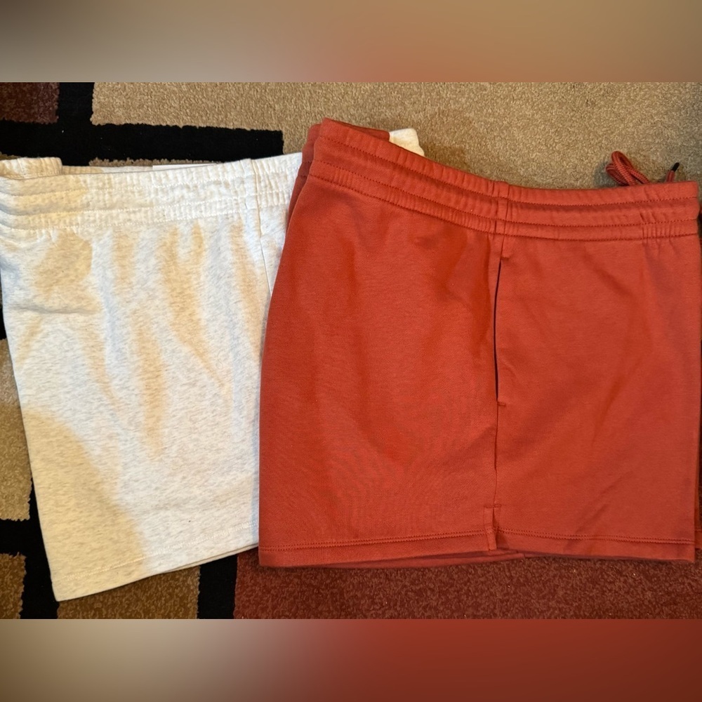 2 Reebok Women's After Class Shorts with Pockets 2 Gray/Rust - Picture 4 of 12